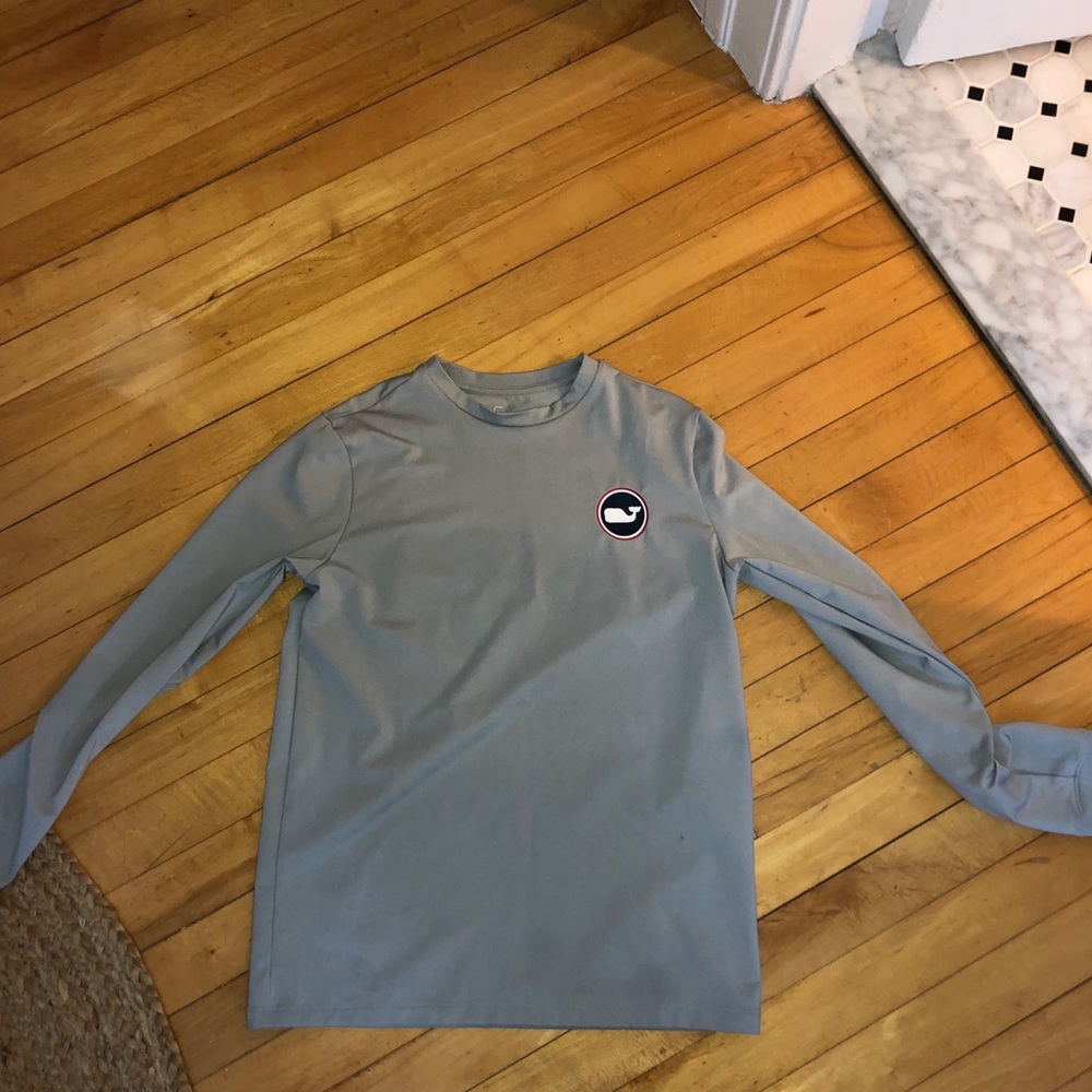 Long sleeve vineyard vines shirt